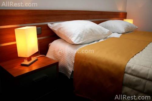 Eden Hotel 42